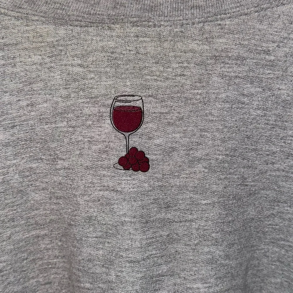 Vintage 90s Wine Humor Crewneck Sweatshirt. Size XL. - Picture 4 of 4